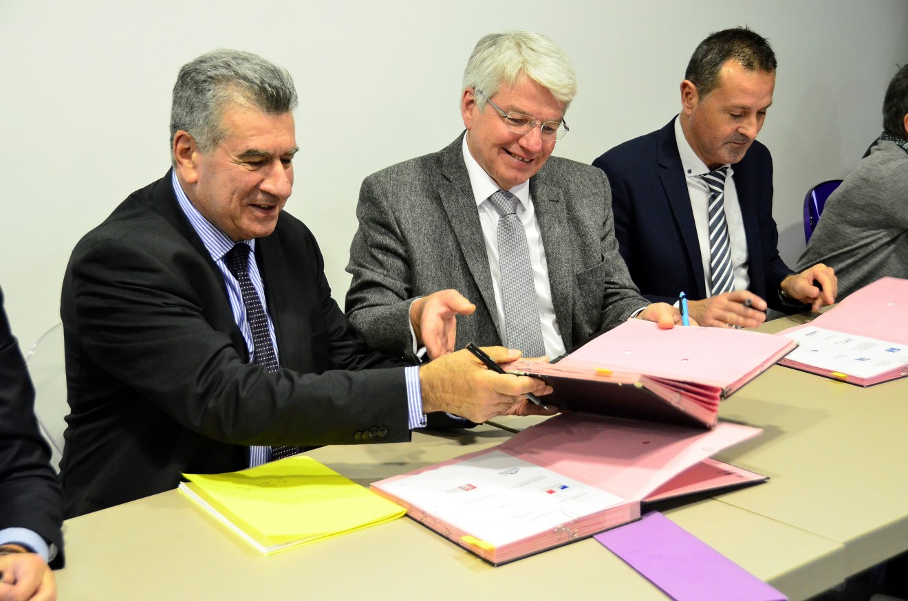 Signature du contrat de ville