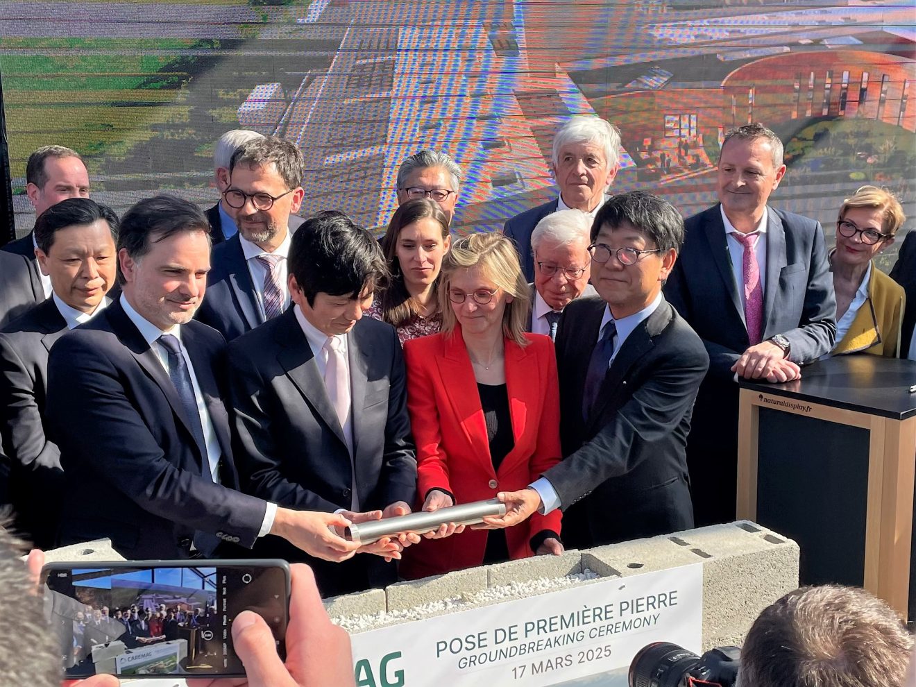 Pour innover sans polluer, les terres rares se recyclent sur le Bassin de Lacq