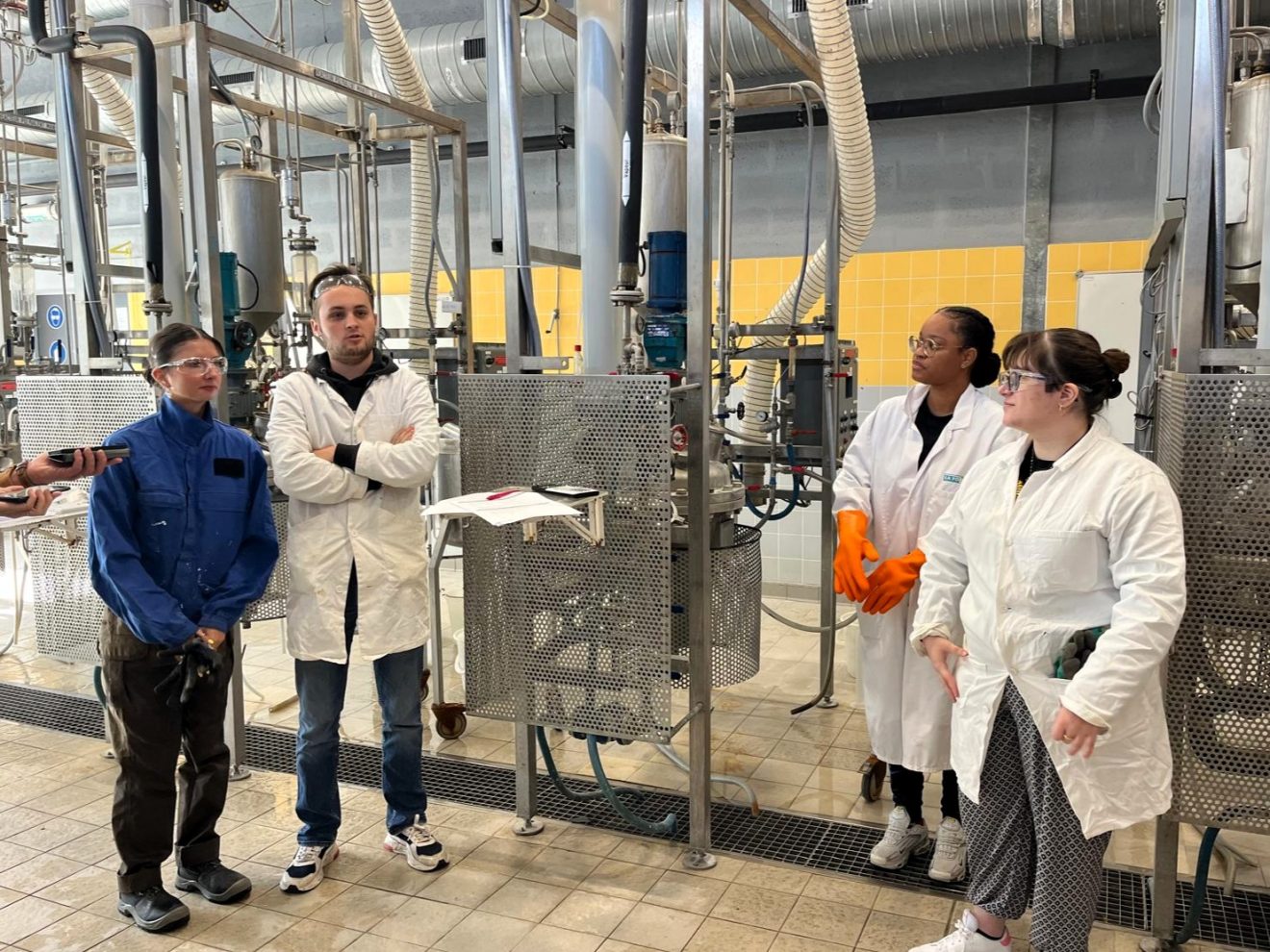 Préparer nos jeunes aux métiers industriels de demain